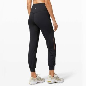 (Worn once) Lululemon Align Jogger 28" *Vent